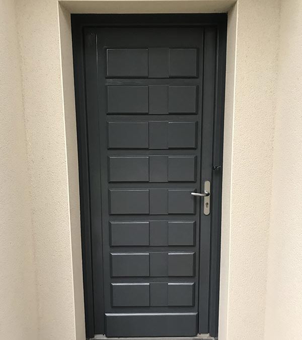 Rénovation porte d’entrée (avant / après)
